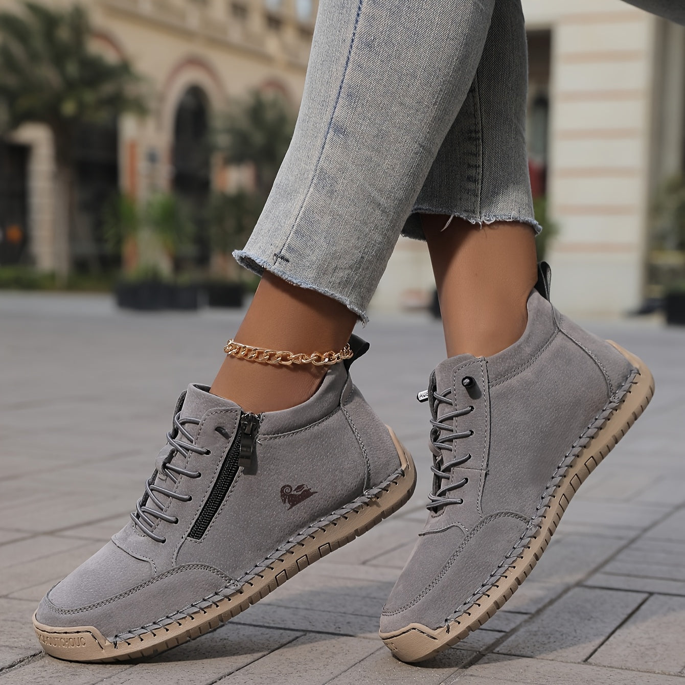 Grey / 6