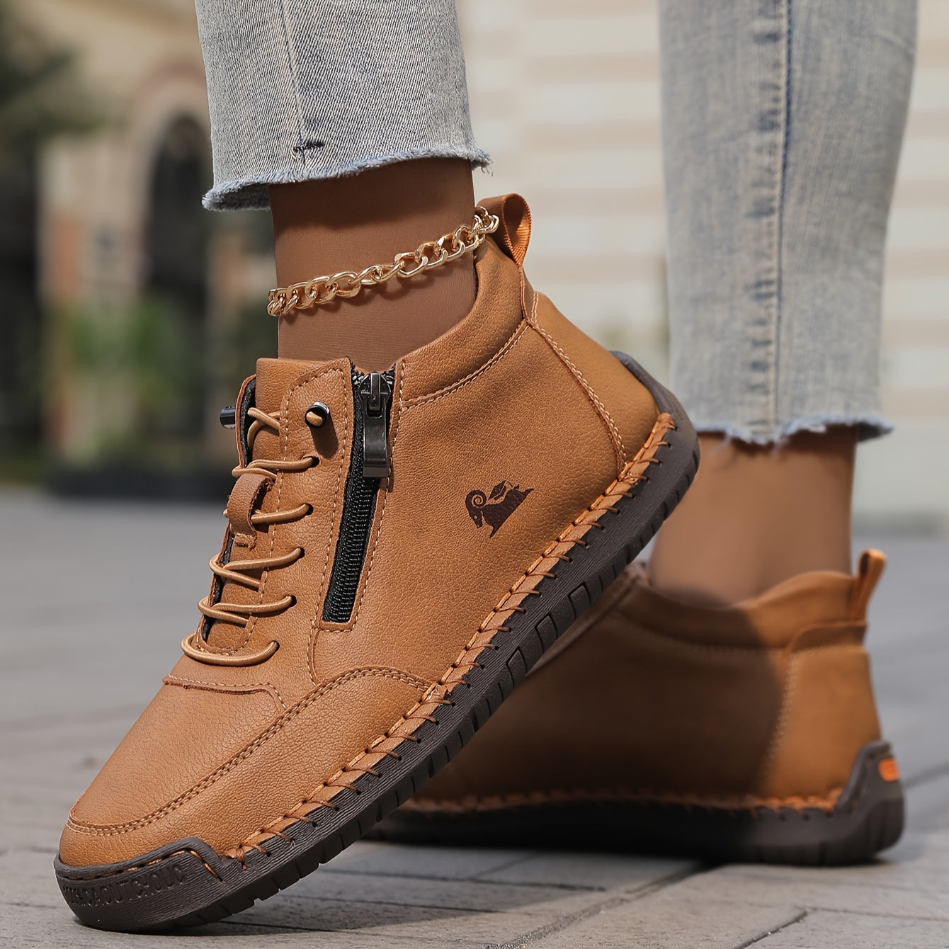 Olive Brown / 6