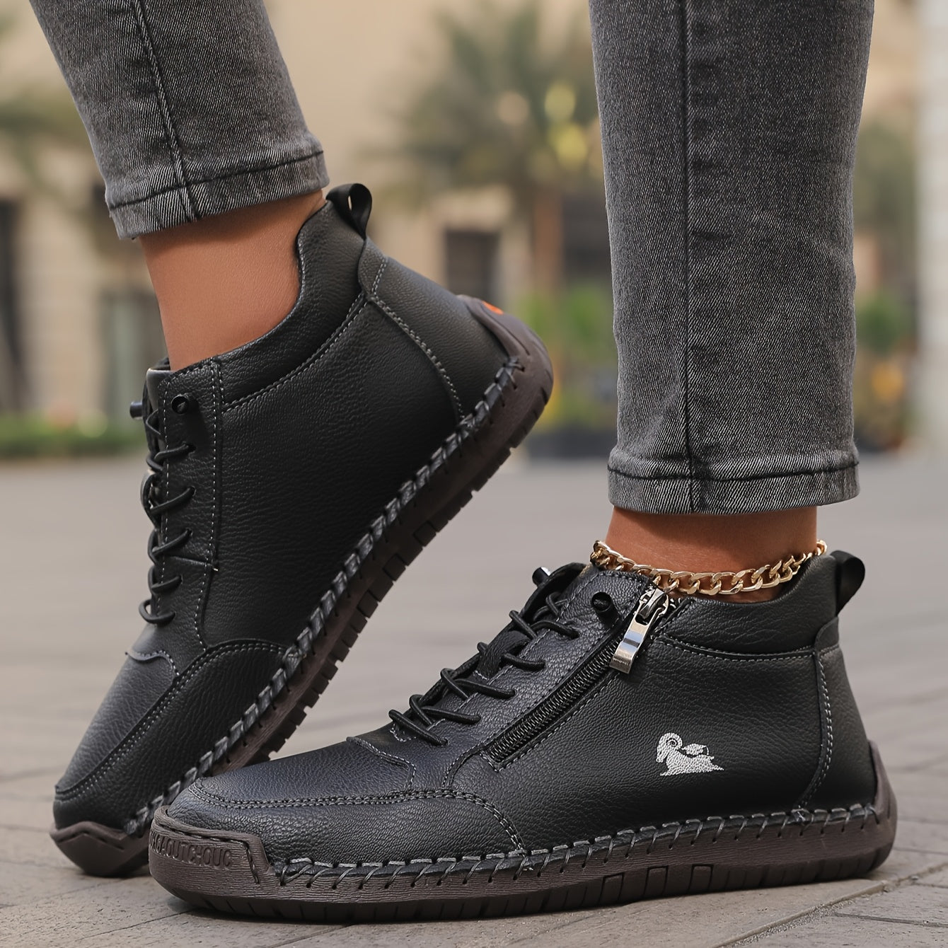 Black / 6